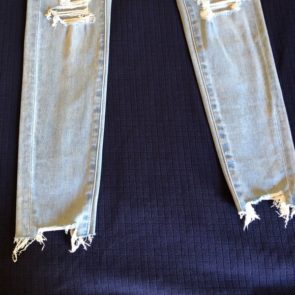 NWT American Eagle Jegging Distressed Jeans Sz 4 (27w) regular low rise stretch - Picture 6 of 9